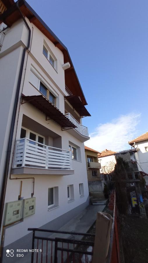 Ed Apartman SJJ Exteriér fotografie